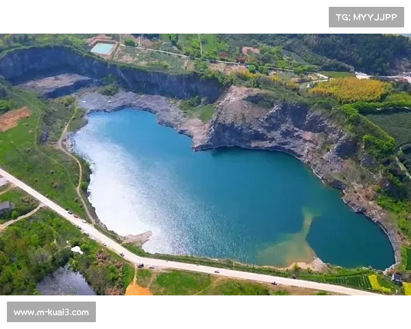 矿坑水质清澈能见度十五米 盱眙赛场树立国内自然深水赛新标杆 矿坑水质清澈能见度十五米 盱眙赛场树立国内自然深水赛新标杆